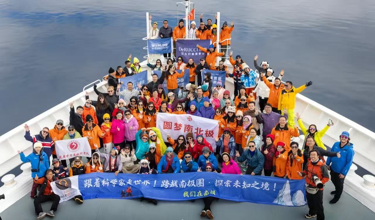 南极半岛科考现场